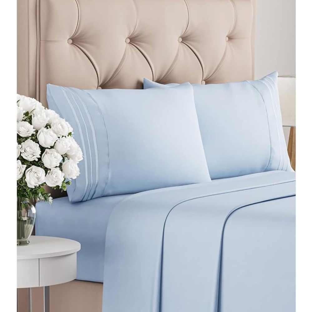 Luxury Light Blue Bedding Set CGK 4 Piece Cal King NWT